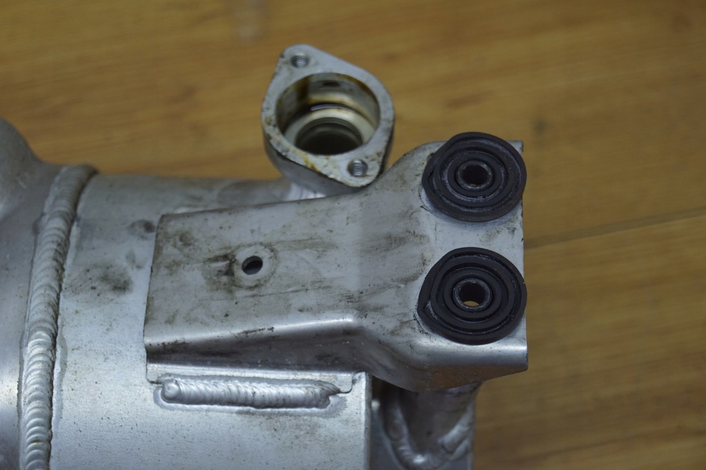 фото №7, Бак оливи audi r8 420 4.2 fsi 420115373b