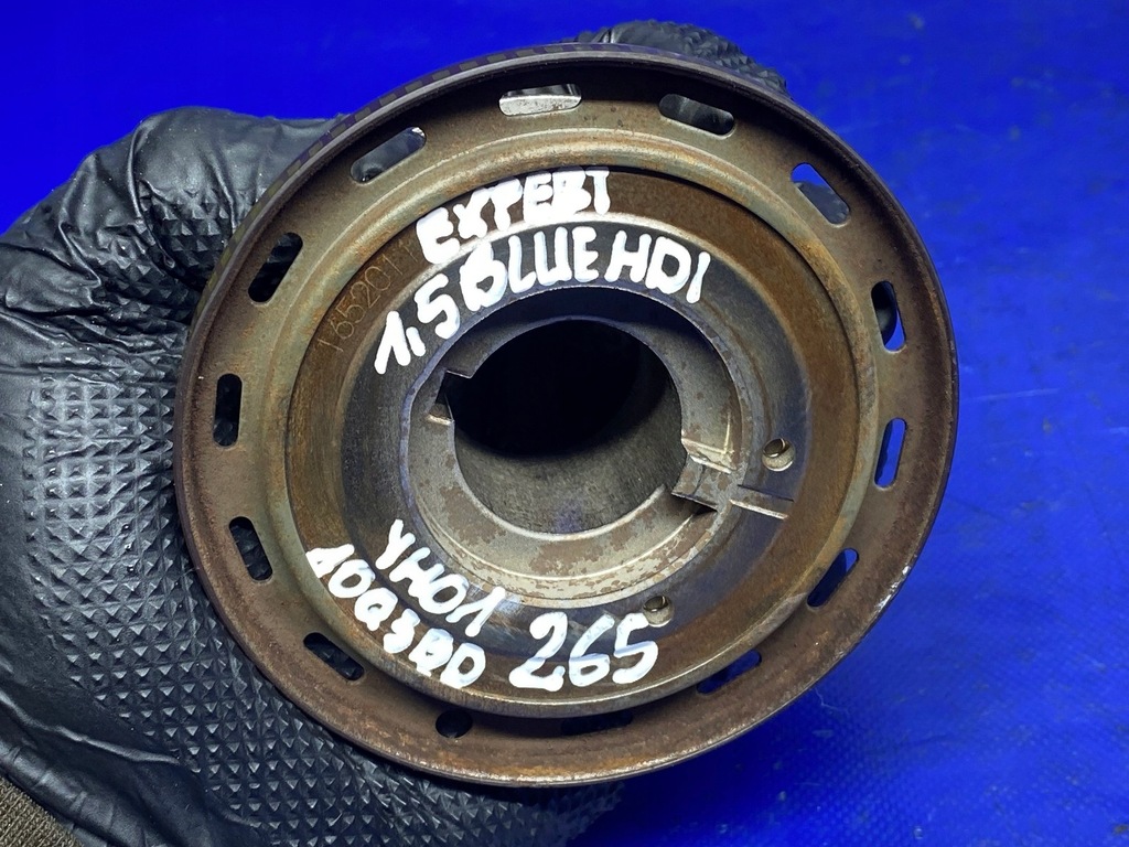 фото №8, Колесо зубчасте вала peugeot expert citroen 1.5 blue hdi yh01 9817681980