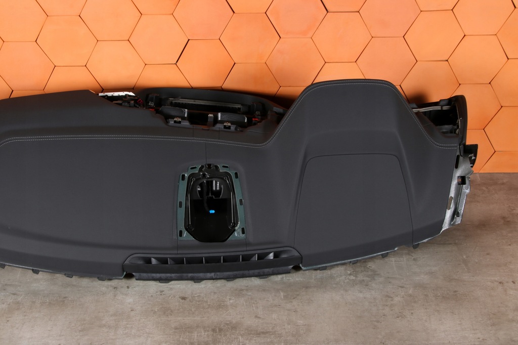 фото №9, Bmw x3 g01 x4 g02 lci оригінальна панель приладів приладова консоль шкіра szary шов