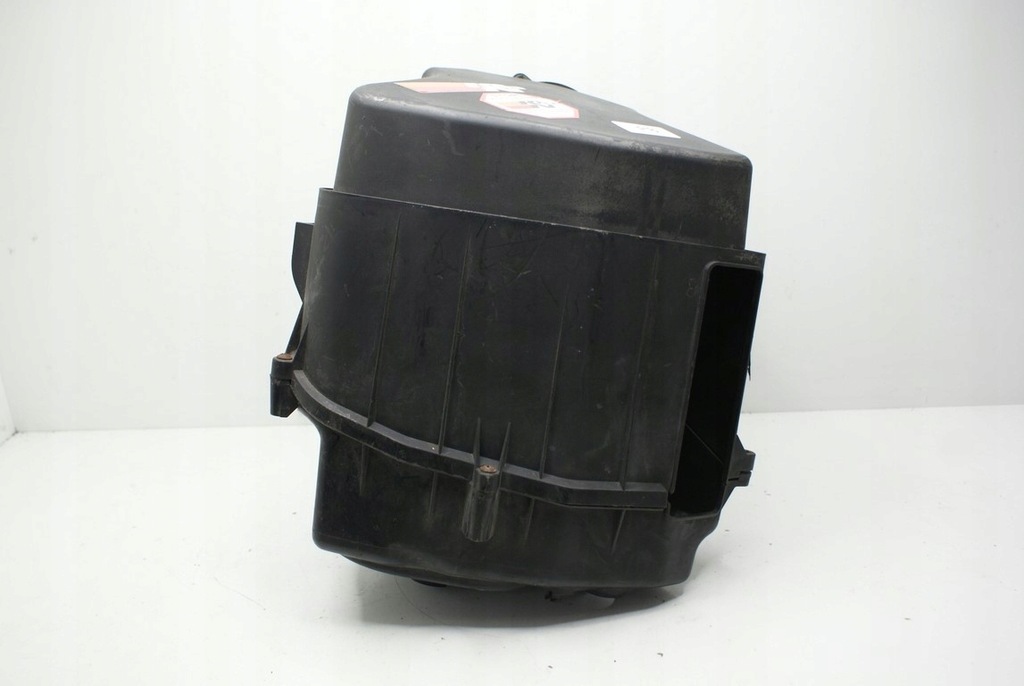 фото №8, Audi a8 d3 3.2 077133835s корпус фильтра воздуха