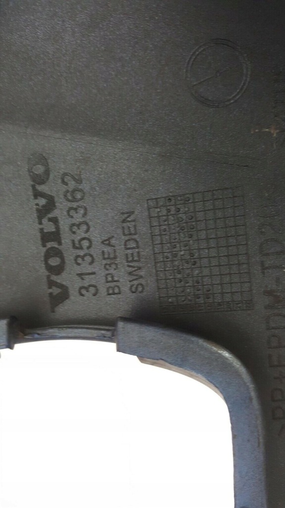 Volvo xc90 r design 2015- бампер передний перед 31353362 Цена