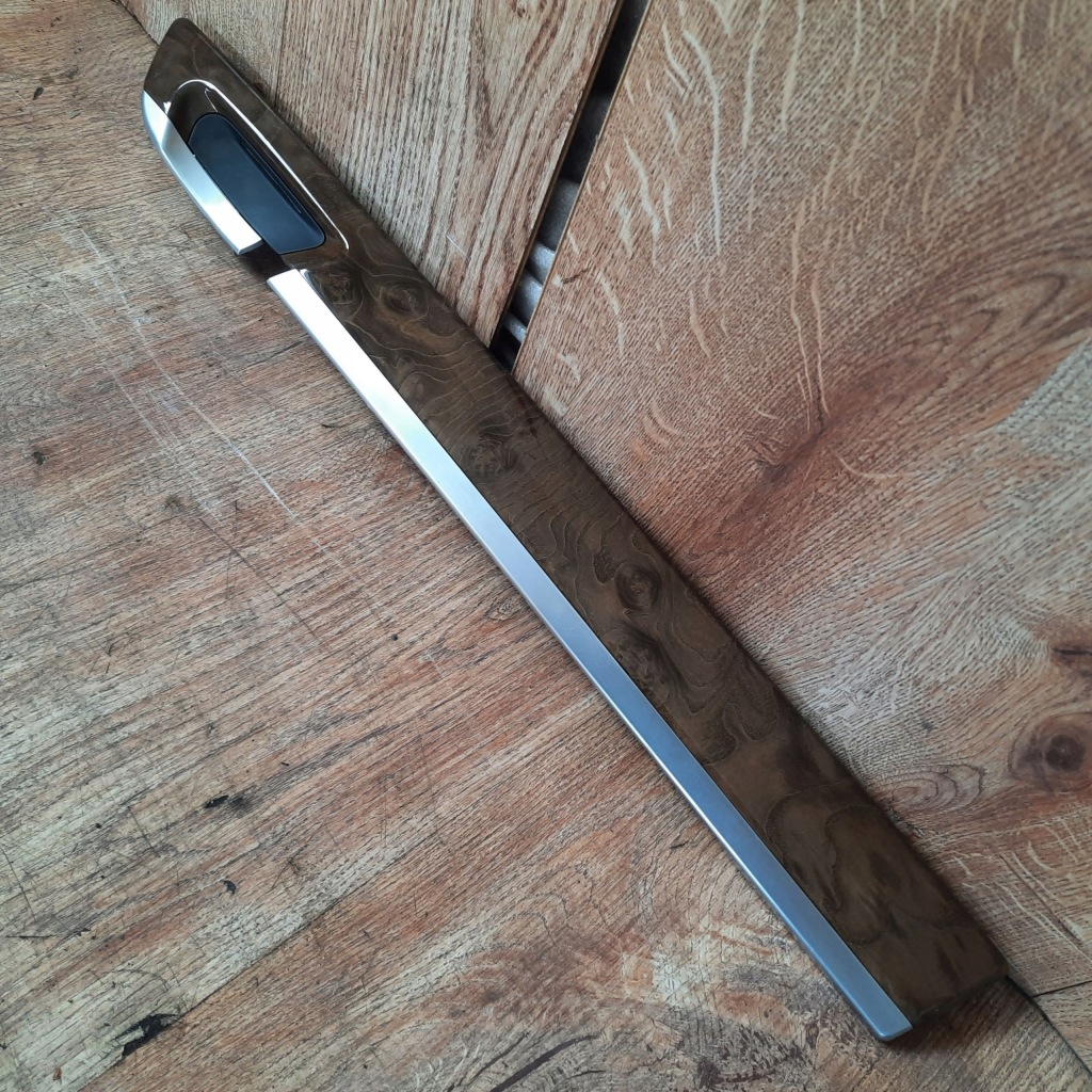 фото №1, F02 bmw 7 f02 молдинг дверь передняя правая 9151210