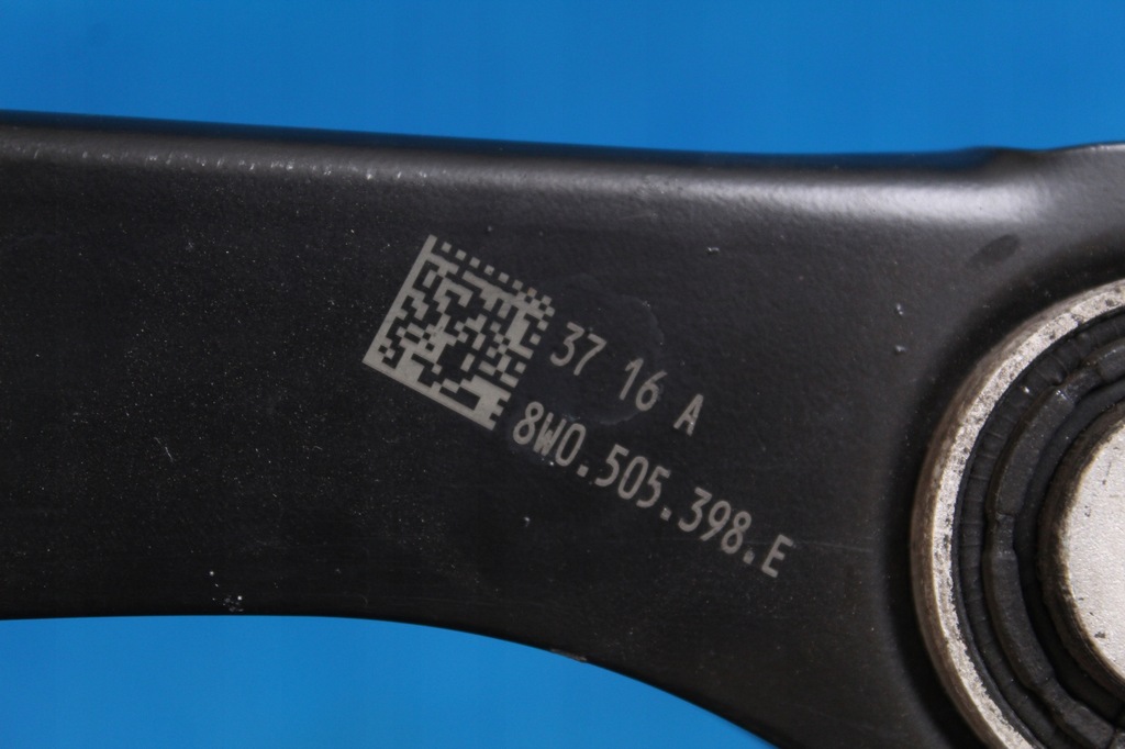 фото №8, Audi a4 b9 8w рычаг задняя правый 8w0505398e 2016r