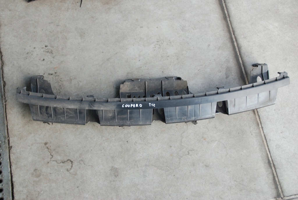 фото №1, Направляющая бампера задняя задний 9800757 mini r60 10-16