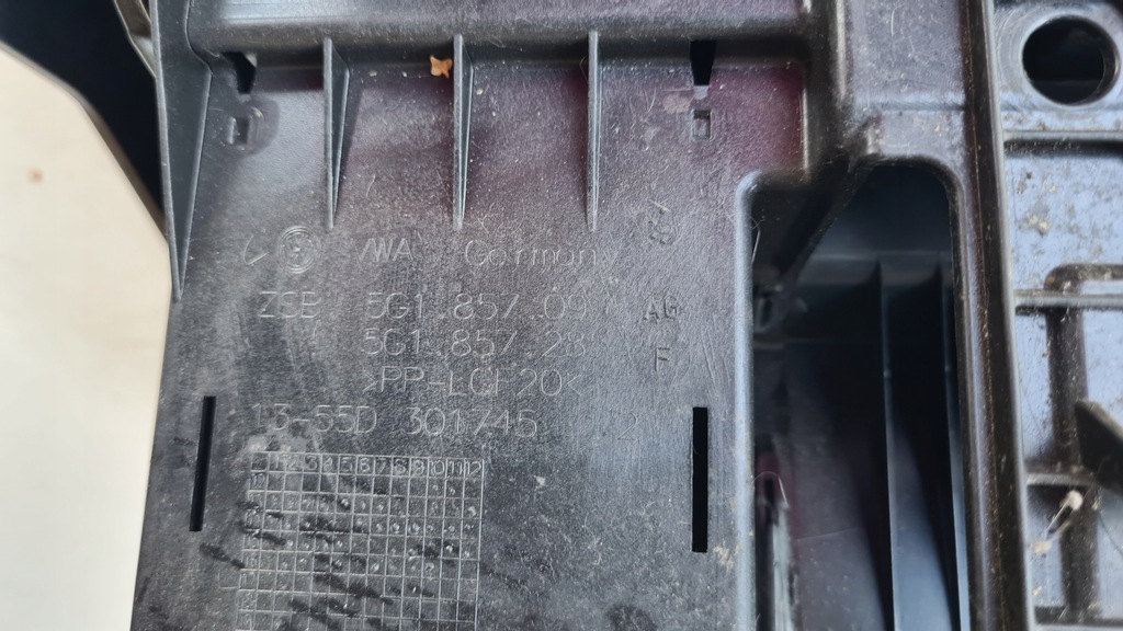 фото №8, Vw golf vii 12-19r бардачок пасажира 5g1857290k