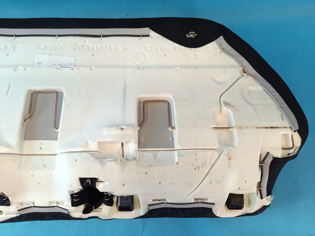 Купить Skoda kamiq 2023 r 1.5 tsi сиденье заднее сиденье задний  обивка ugd 654885375aa