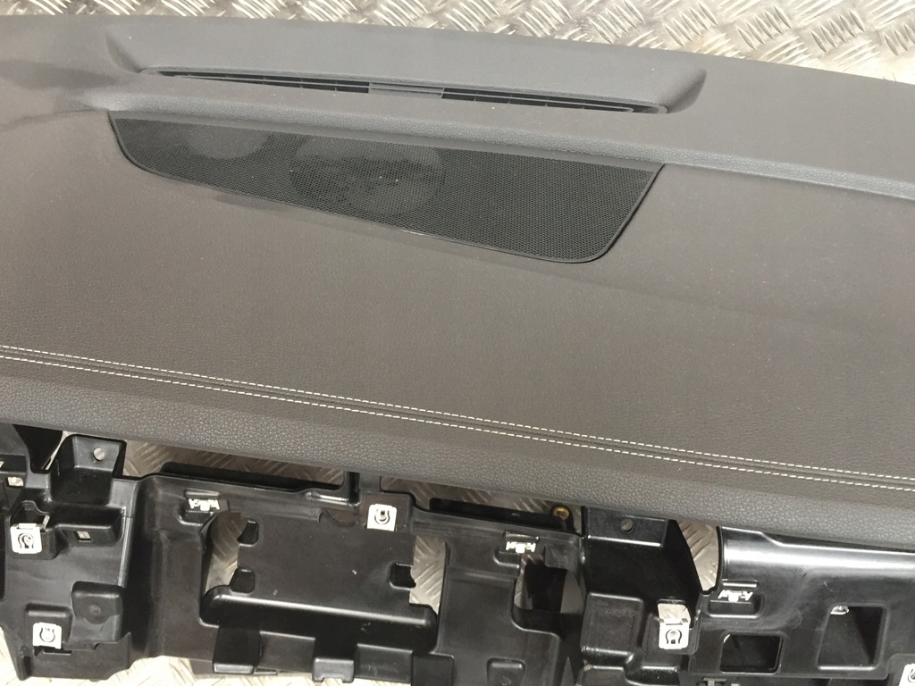 фото №12, Audi q7 4m lift консоль приборная панель приборная панель подушка безопасности ремни кожа orginal