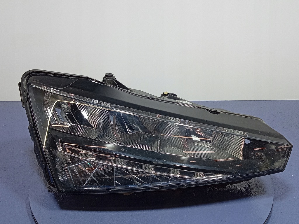 фото №1, Skoda scala 19- фара правий full led eu 657941016