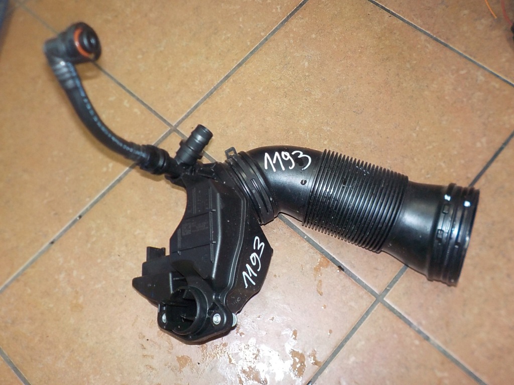 фото №1, Труба воздуха t-roc a3 8y 1.0tsi 5q0129684d 05c129654c