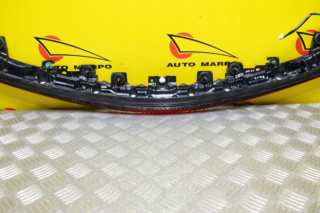 Toyota prius prime 2017- накладка крышки фара led задний  америка Цена