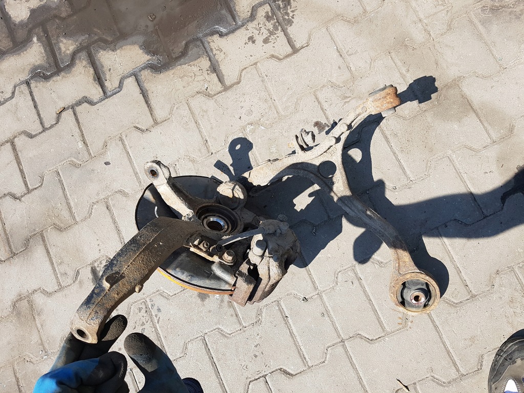 фото №5, Accord viii 2.2 idtec поворотный кулак рычаг правая перед