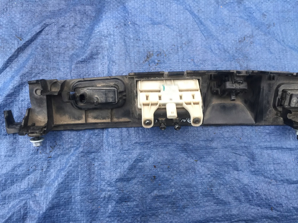 фото №6, Jeep grand cherokee wl 21 22 молдинг подсветка номерного знака камера микровыключатель