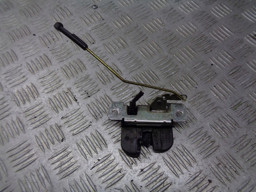 фото №1, Замок крышки багажника seat ibiza iii