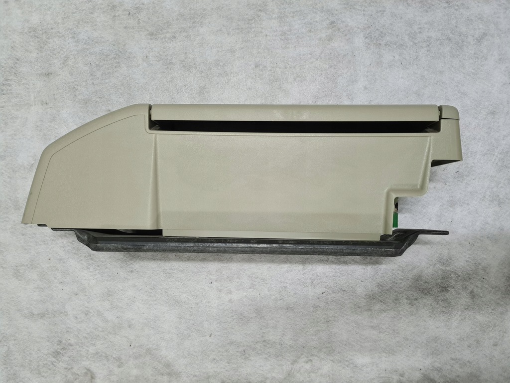 фото №6, Volvo fh4 бардачок полка кабины левая