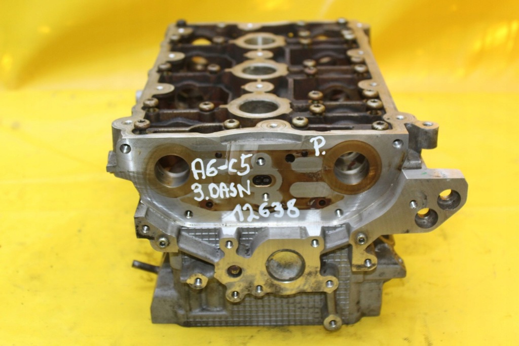 фото №5, Головка двигателя a6 c5 a8 d3 3.0 asn 06c103373f