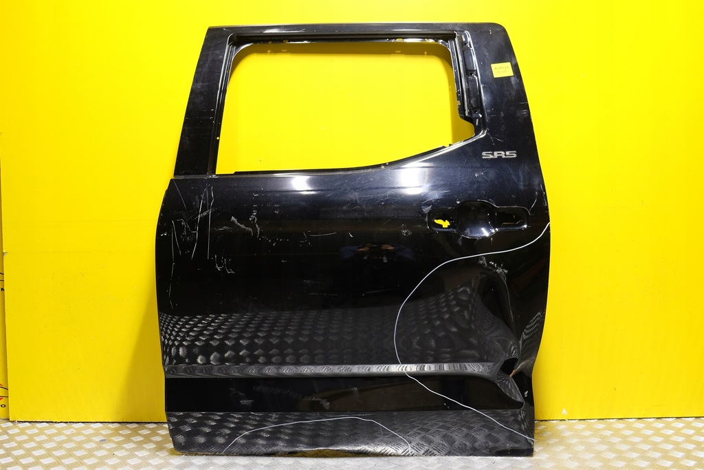 фото №1, Toyota tundra 2022- дверь задняя левая задние usa