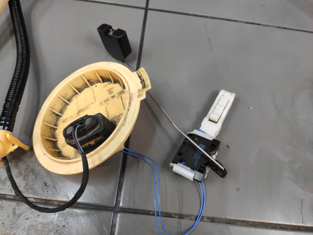 фото №12, Audi q7 4l 3.0tdi lift насос помпа пального бака датчик рівня oryg