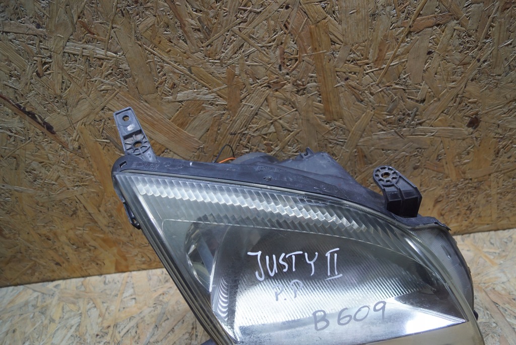 фото №11, Лампа правий перед subaru justy ii