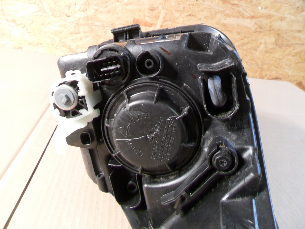 фото №15, Hyundai i10 ii лампа права 92102-b9000