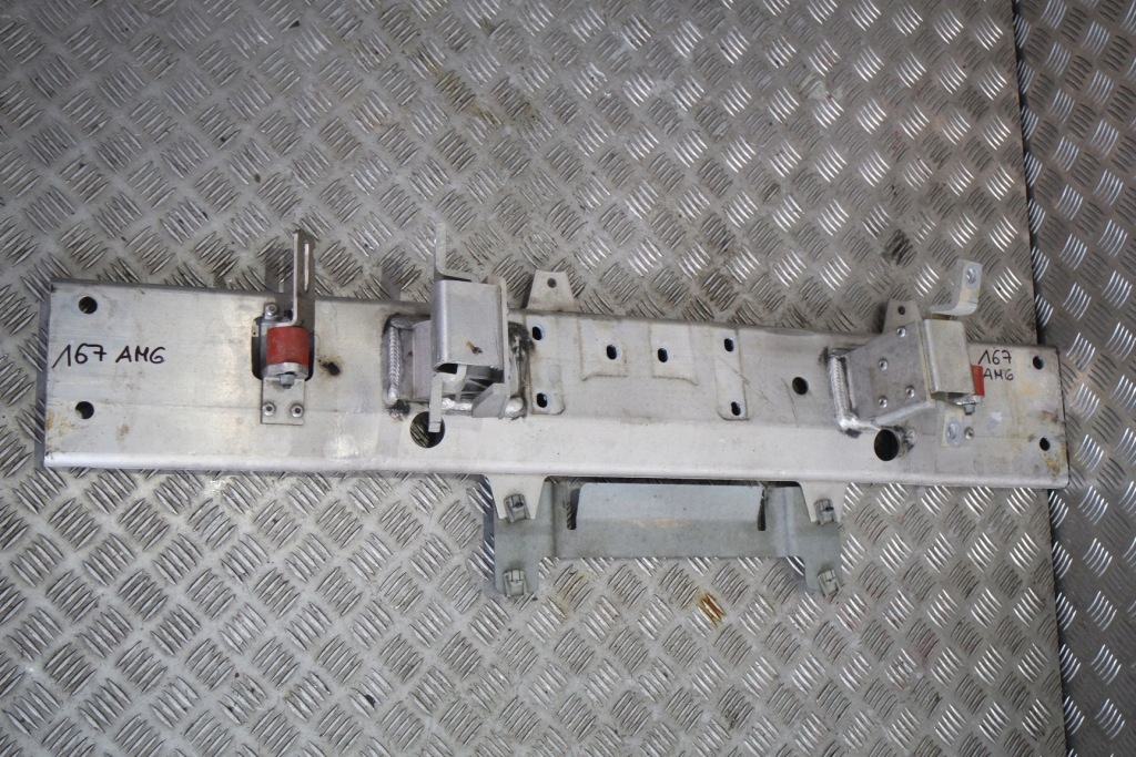 фото №1, Балка кронштейн mercedes w167 a1672409200