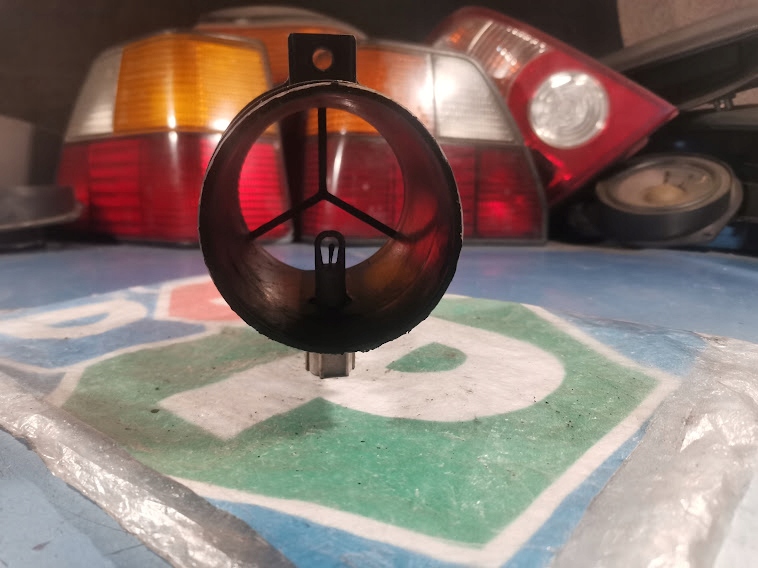 фото №13, Расходомер ford focus mk1 1.8 tddi 98ab9p965aa