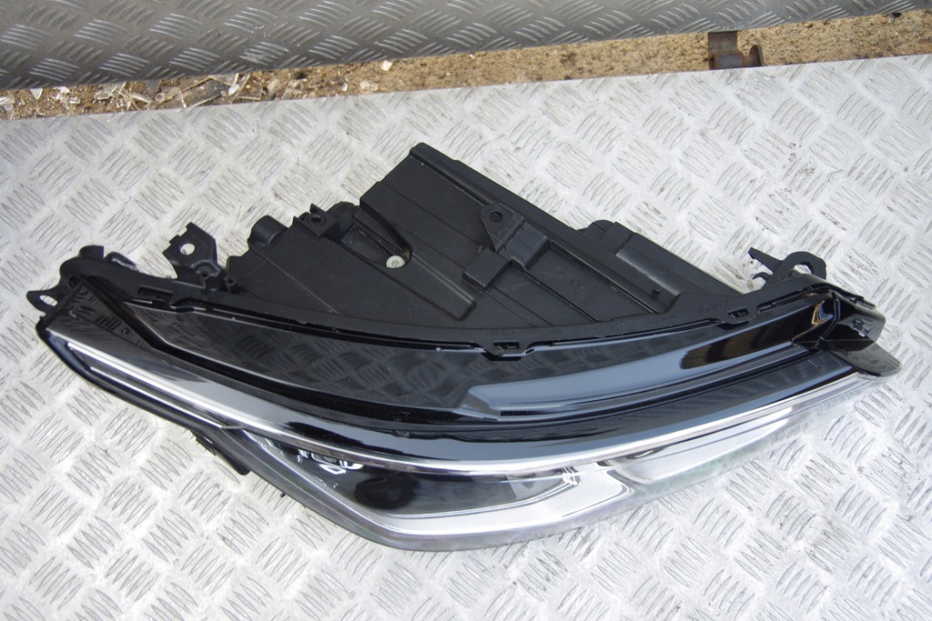 фото №12, Лампа лампи права + ліва vw golf viii 8 повний 5h1941005 5h1941006