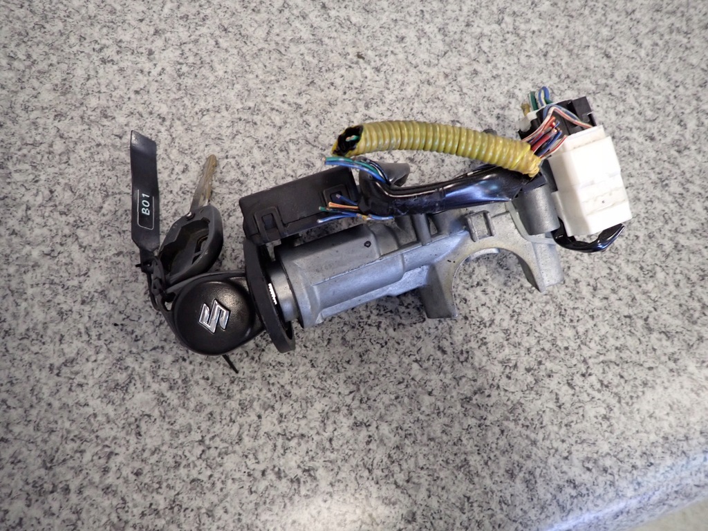 фото №5, Suzuki swift 05-10 набор бортовой компьютер замок зажигания