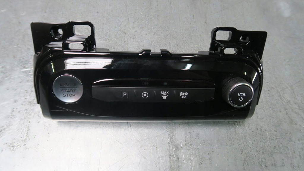 фото №1, Ford kuga mk3 escape mk4 lift панель радио pv4t-18k811-aga