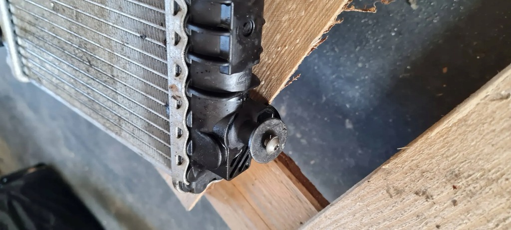 фото №8, S6 c7 4g a6 lift радиатор wody дополнительная жидкость 4.0 tfsi 4g0121212 s7 4g