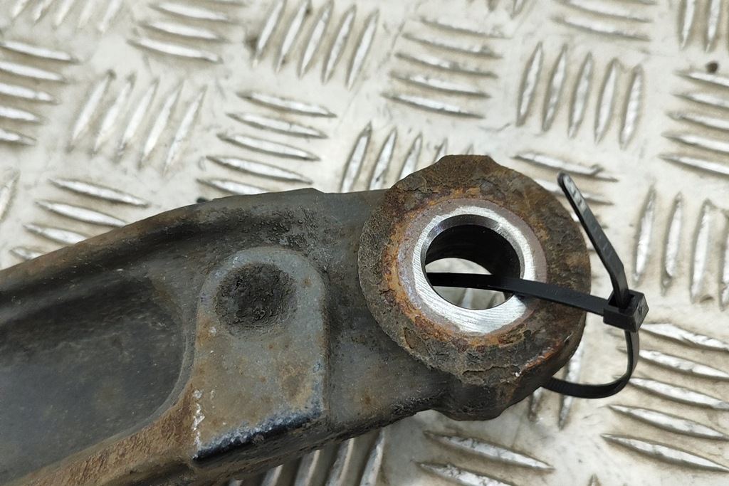 фото №7, Fiat ducato фургон mk3 передній лівий нижній важіль 01374223080 2.3d 96kw 2016