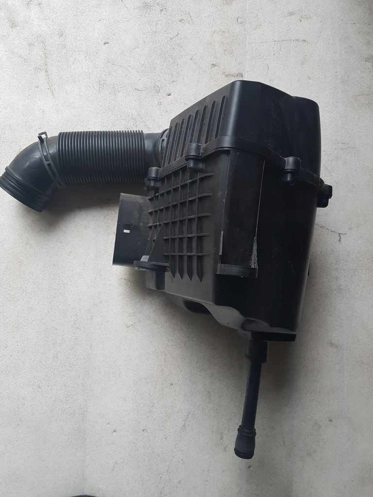 фото №1, Корпус фильтра воздуха skoda rapid 1.2 tsi