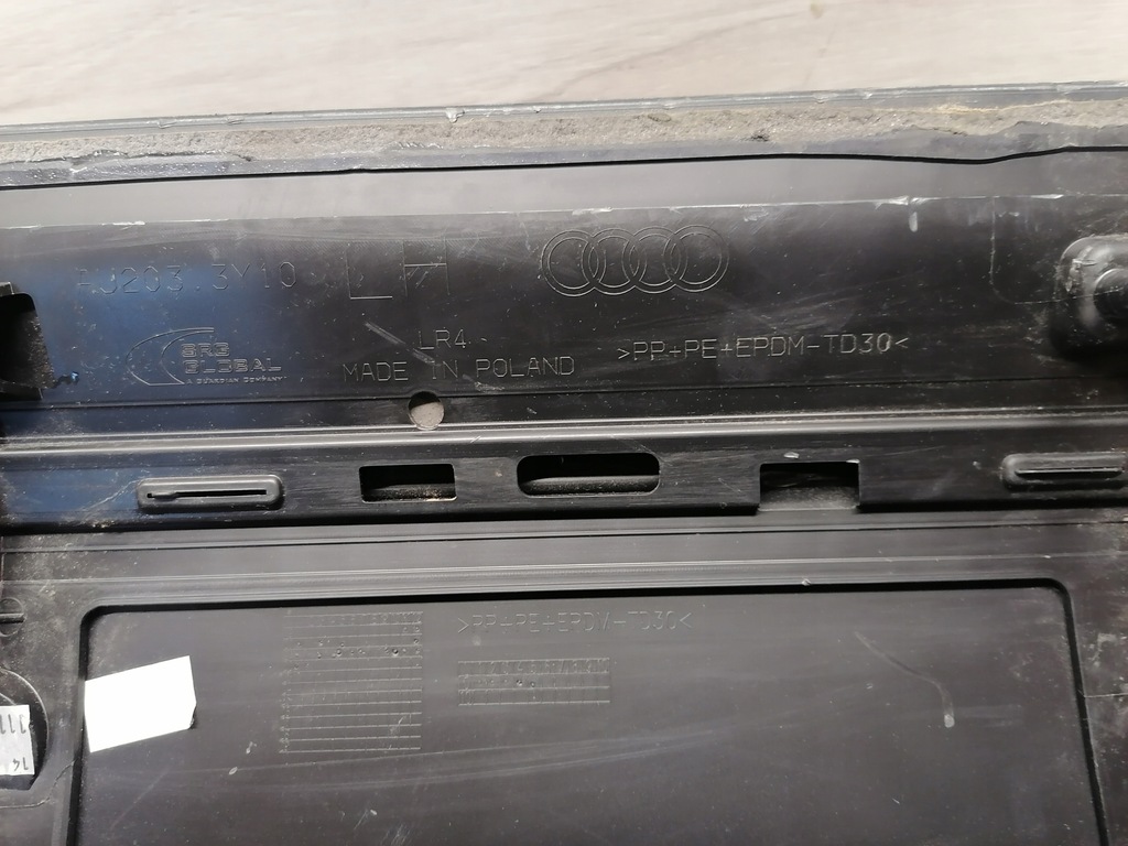 фото №11, Audi q4 e-tron молдинг дверь задняя левая - 89a853969a