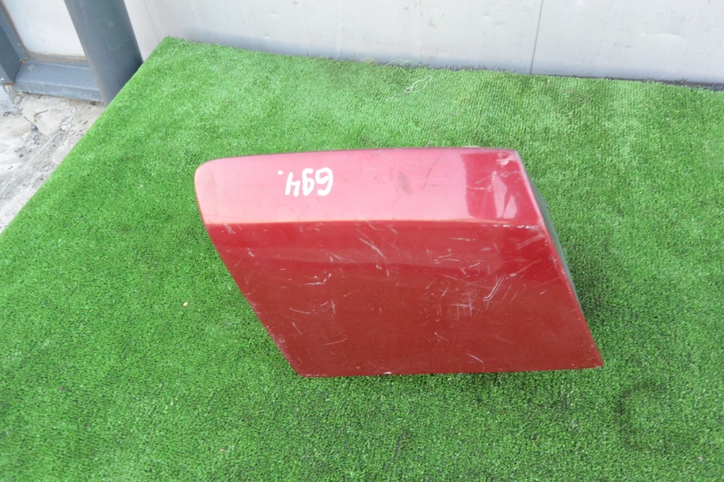 фото №4, Mazda 323f права лампа