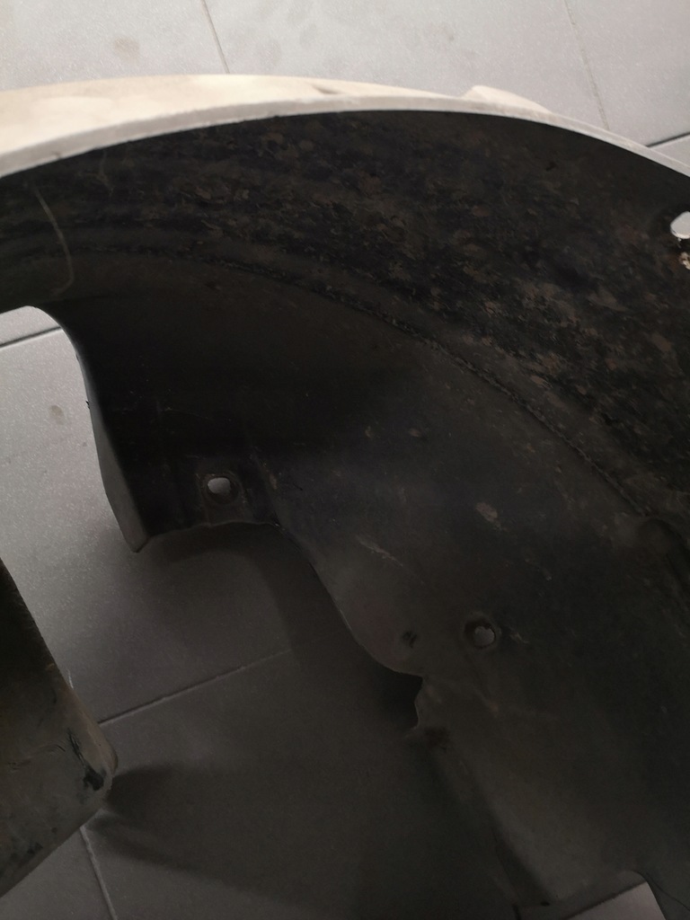 фото №8, Підкрилок правий задня audi a8 d2 4d0810172a