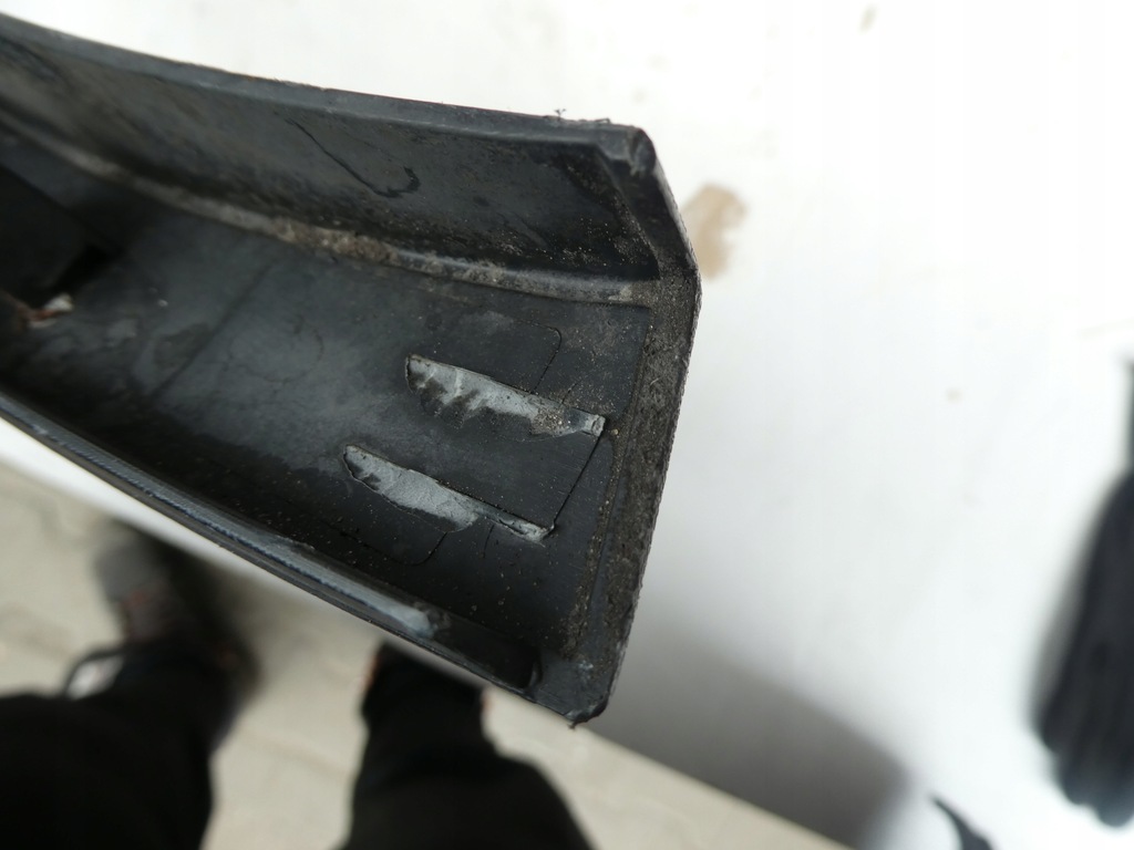 фото №4, Молдинг крыла левая задняя vw tiguan 5n 5n0854819c