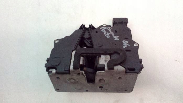 Замок дверь правый перед fiat grande punto 55702904 с Разборки