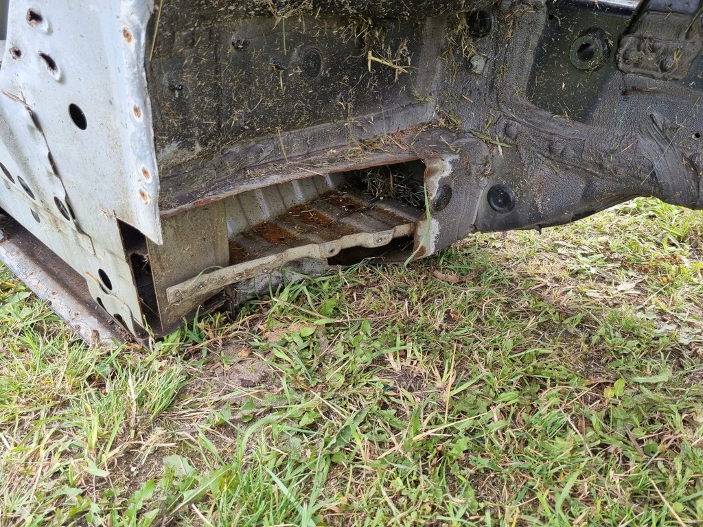 фото №5, Чверть підкрилок лонжерон чашка правий перед bmw x5 g05