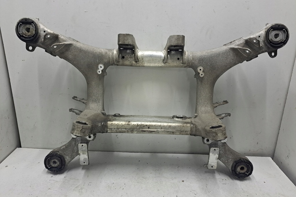 фото №8, Подрамник задние bmw 7 g11, g12 6883918 2017