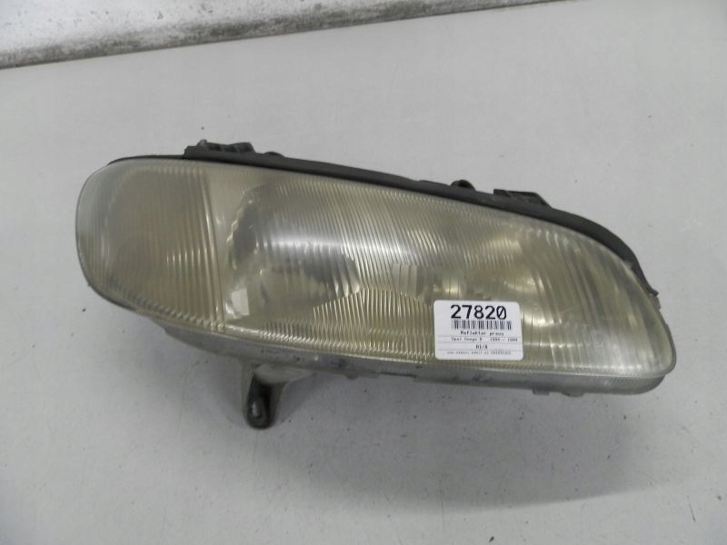 Купити Opel omega b фара правий