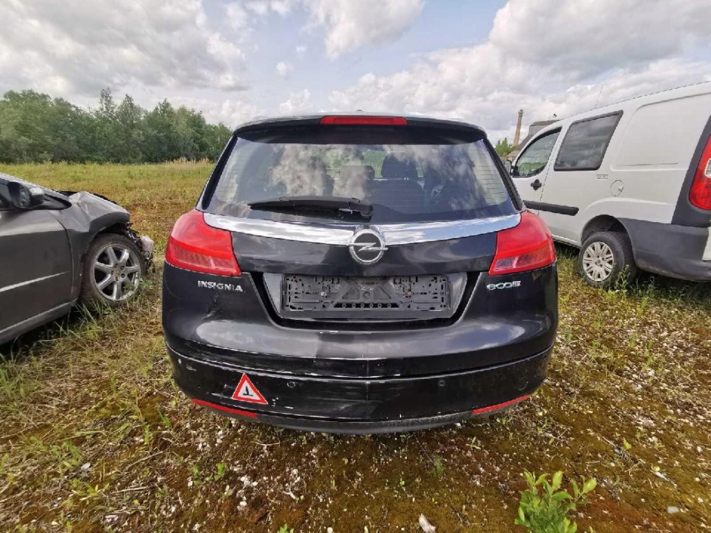 Купити Opel insignia коробка запобіжників 2010 2.0l 12255300 544949969