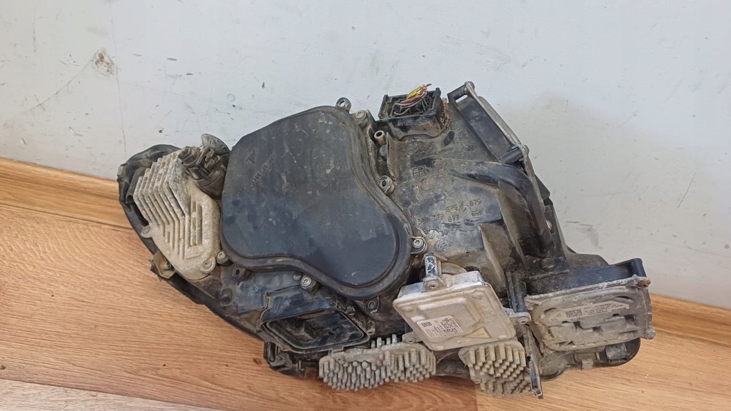 фото №9, Bmw e92 e93 lift лампа ліва перед комплектна ксенон uk 7239929