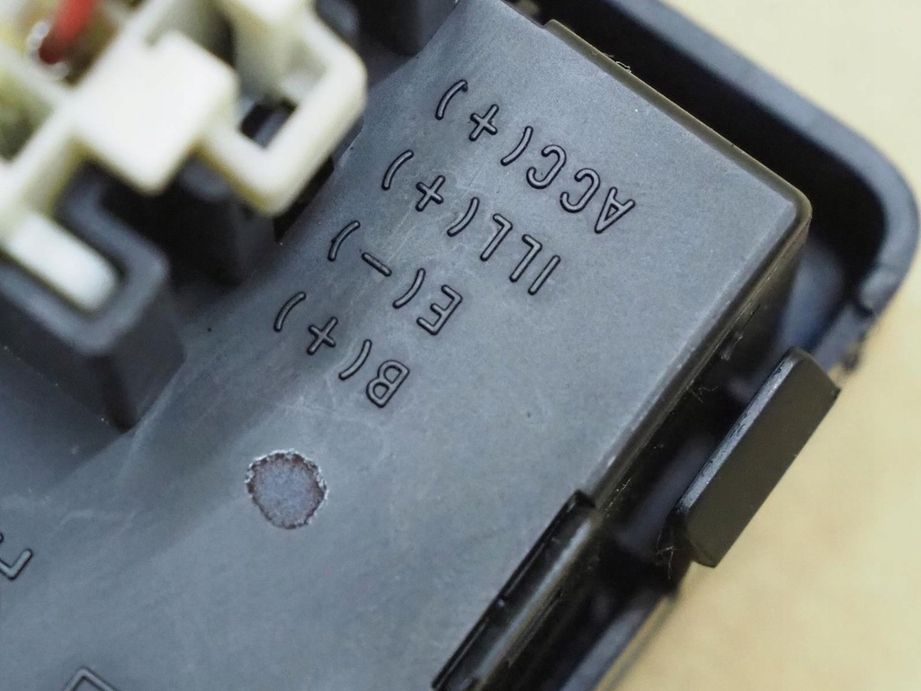 фото №13, Isuzu trooper ii 99-02 monterey i годинник