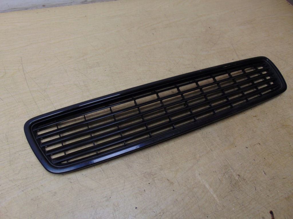 фото №6, Решётка средняя бампера audi a4 b5 s-line