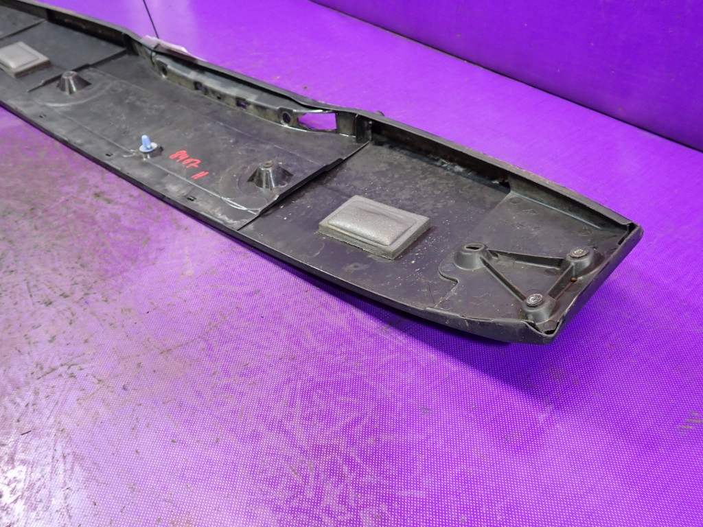 Renault clio 2 hb 3d 01-05 рестайлинг  спойлер спойлер крышки задний 7700427352 в Украине