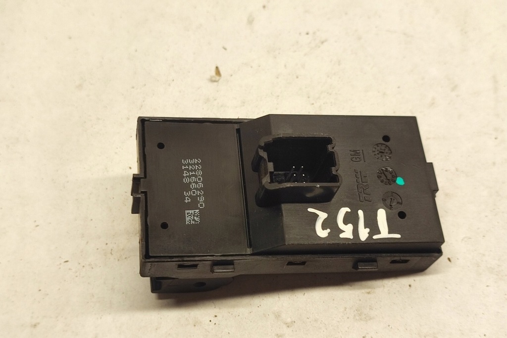 фото №10, Кнопка керування вікон лівих передніх двері chevrolet camaro 22806290