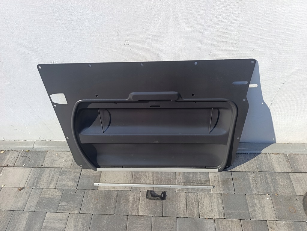 фото №7, Vw t5 обшивка оббивка двері multivan startline antarcyt кронштейн stolika