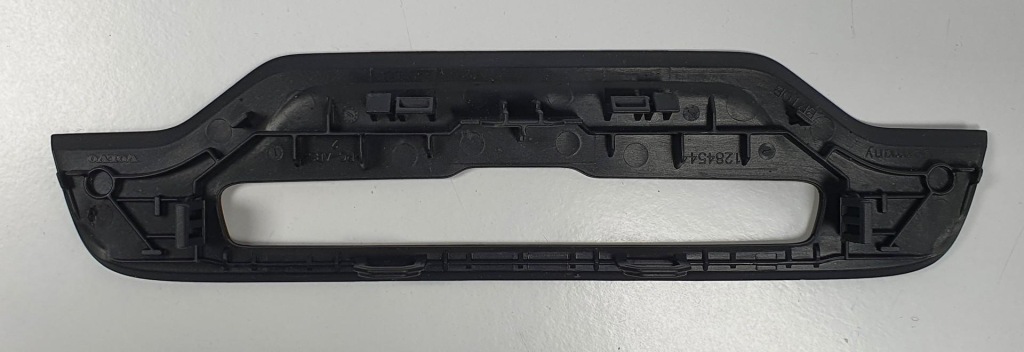 фото №2, Защита заглушка консоли радио volvo v70 iii 1284544