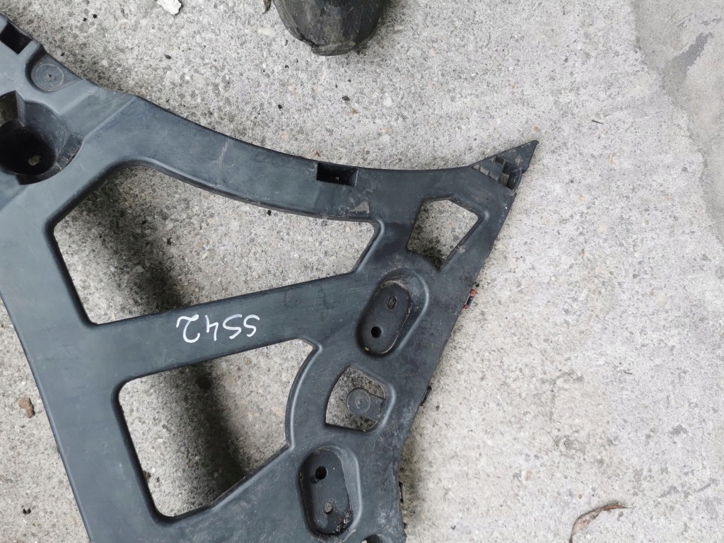 Направляющая бампера левый задний  renault megane iii kombi Оригинал