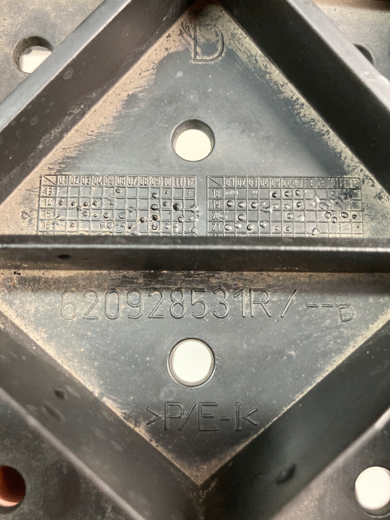 фото №15, Зона деформації ліва права передня twingo iii 3