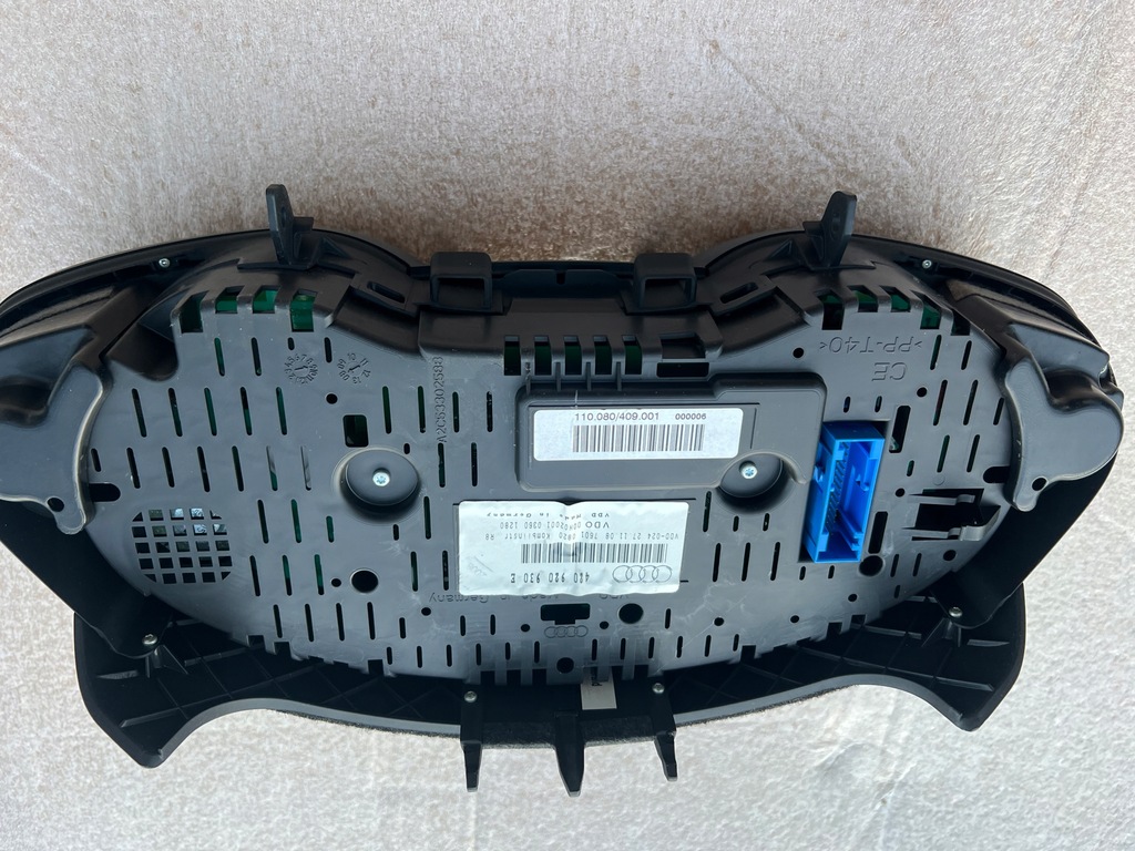 фото №8, Audi r8 v10 420 2006-…licznik прилади 420920930e ue